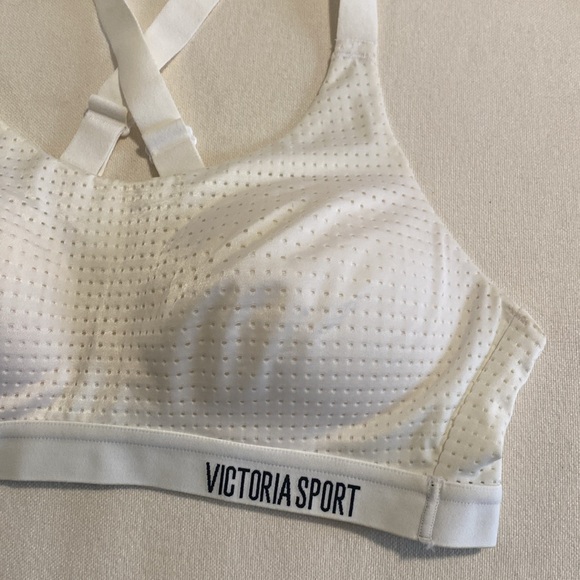 Victoria’s Secret sports bra - Picture 8 of 10